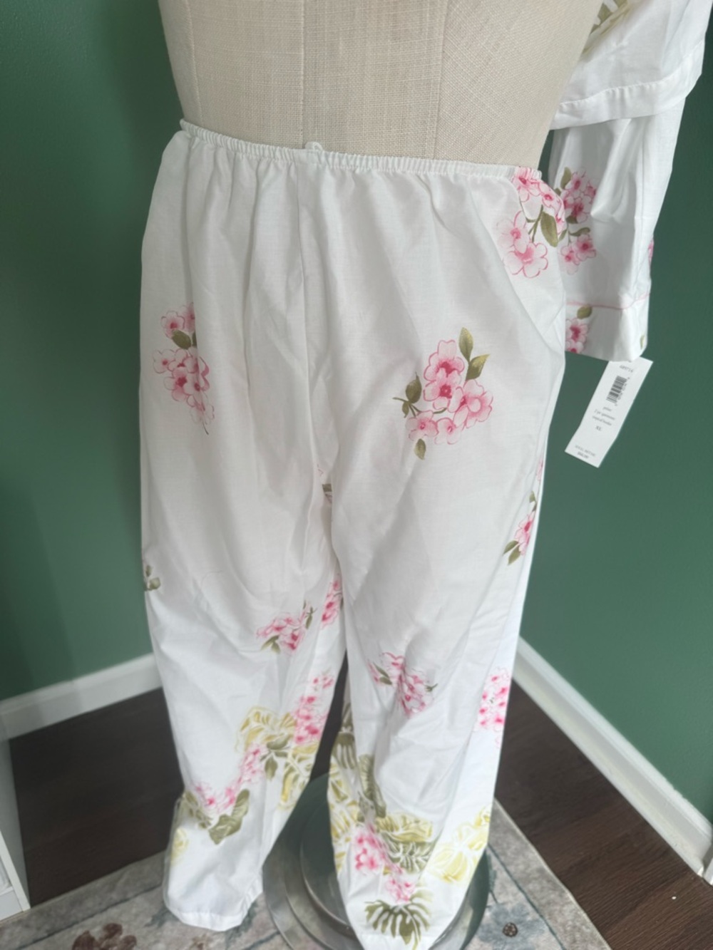 NWT Oscar De La Renta pajamas - Picture 11 of 13